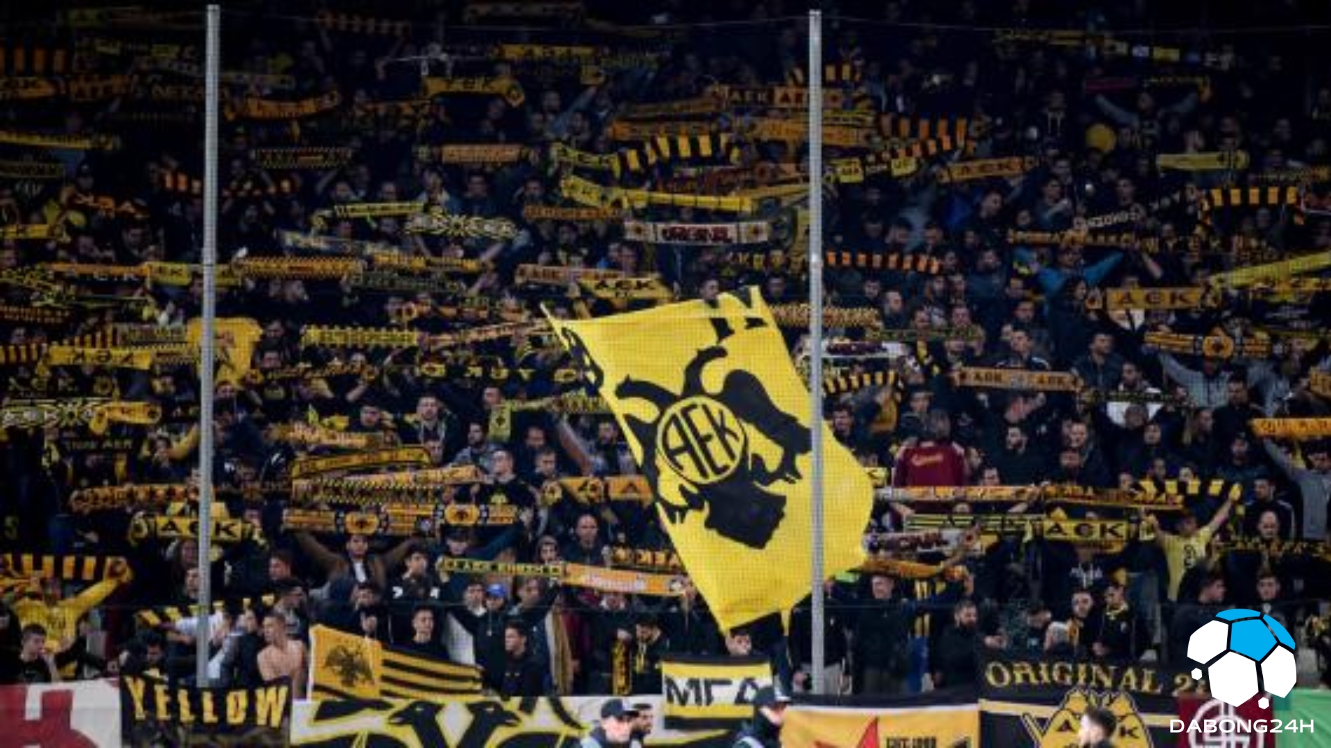 Thiệt mạng - Chân thương - Bị bắt: Trận AEK-Dinamo hoãn sau cuộc xung đột trong đêm