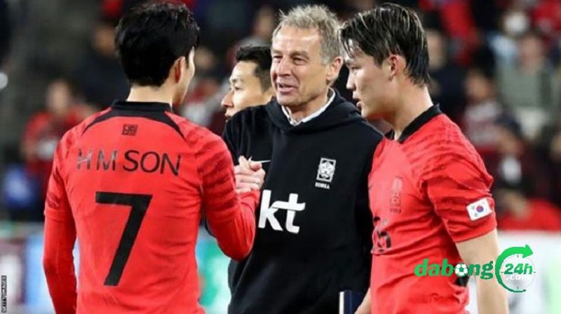 HLV Klinsmann chê tuyển Việt Nam nhưng LĐBĐ Hàn Quốc có lý do khác